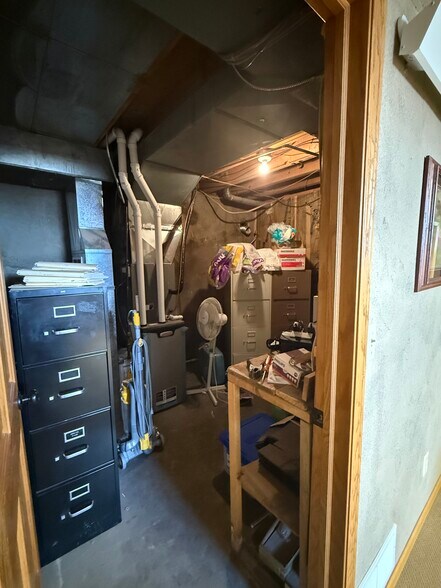 More Photos Of 35 5th Ave, Belle Fourche Office For Sale