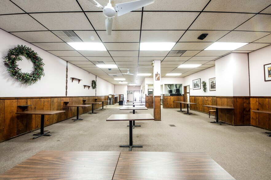 More Photos Of 187 Main St, Unadilla Storefront For Lease