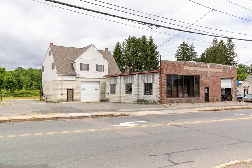 More Photos Of 170 E Main St, Milford Auto Repair For Sale