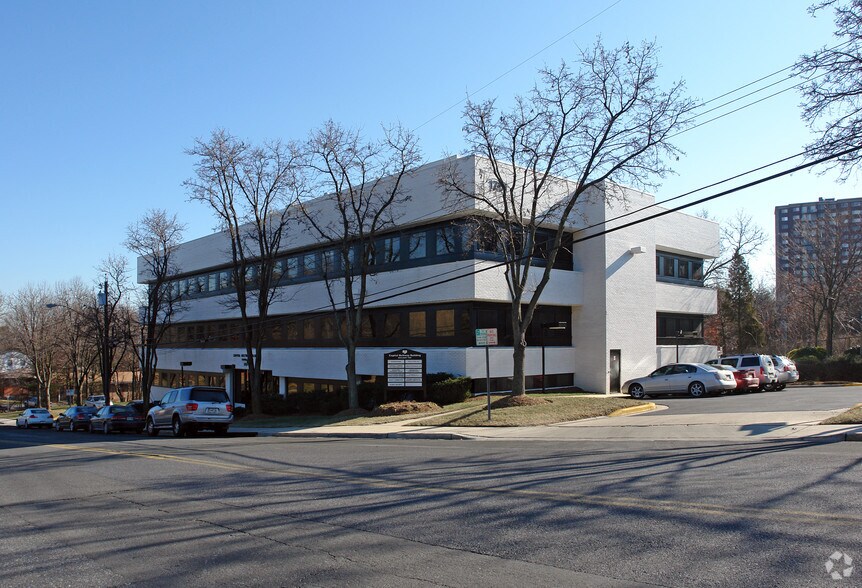 Primary Photo Of 1751 Elton Rd, Silver Spring Office For Lease