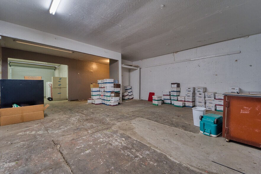 More Photos Of 124 6th St, Marysville Freestanding For Sale