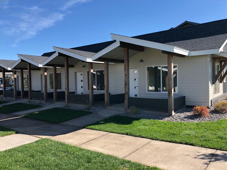 Primary Photo Of 3263 Fen Way, Bozeman Apartments For Sale