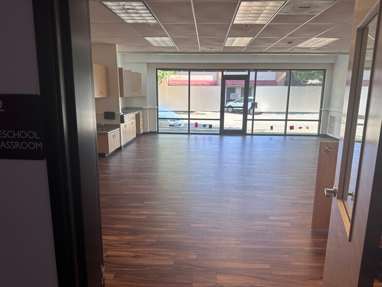 More Photos Of 8406 SW Main St, Wilsonville Freestanding For Lease