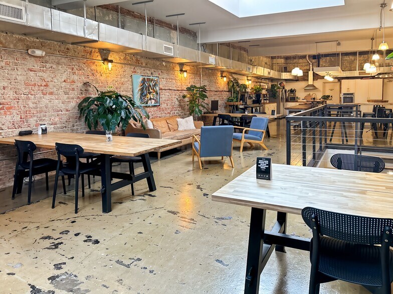 More Photos Of 414 Fayetteville St, Raleigh Coworking Space