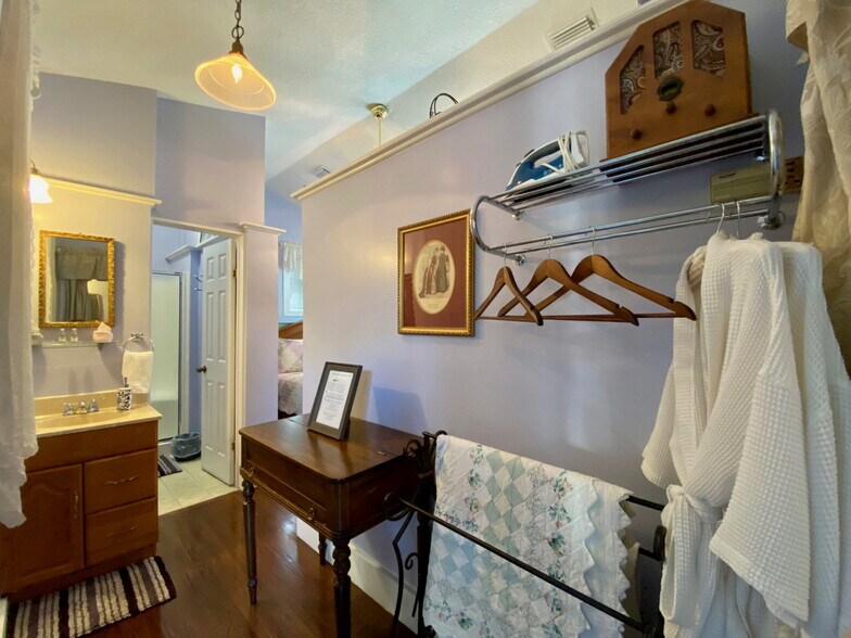 More Photos Of 83 Cedar St, Saint Augustine Hospitality For Sale