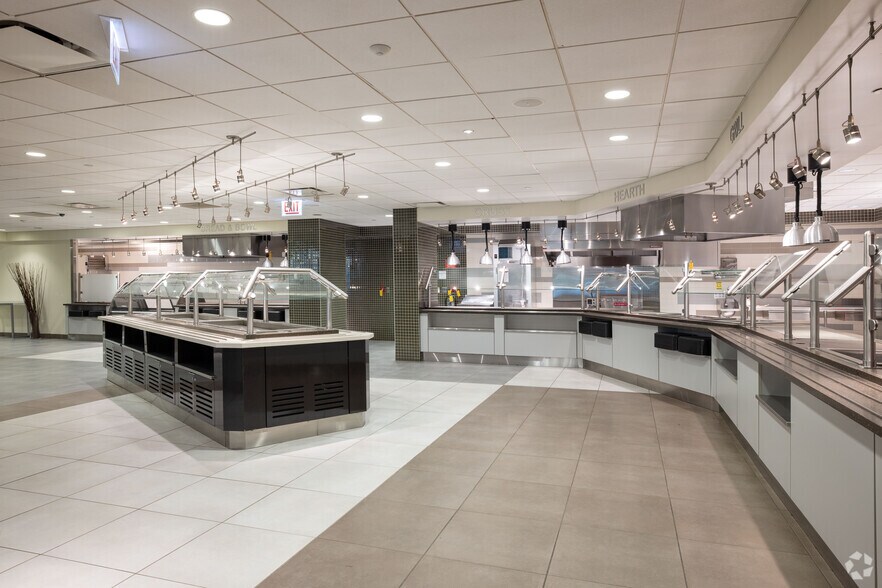 More Photos Of 231 N Martingale Rd, Schaumburg Office For Lease