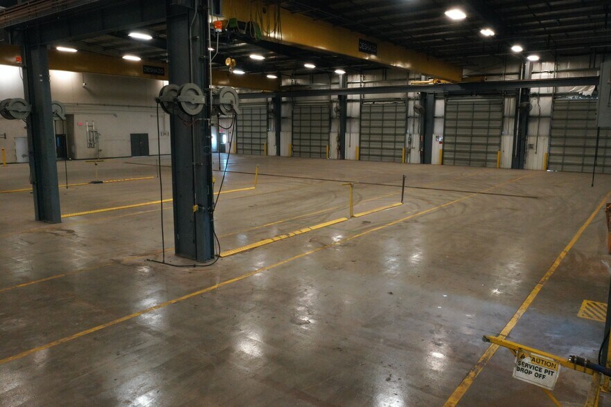 More Photos Of 10310 Fischer Rd, Von Ormy Manufacturing For Sale