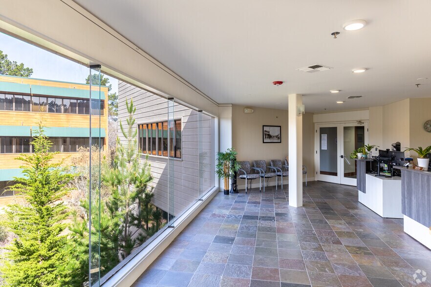 More Photos Of 70 Garden Ct, Monterey Medical For Lease