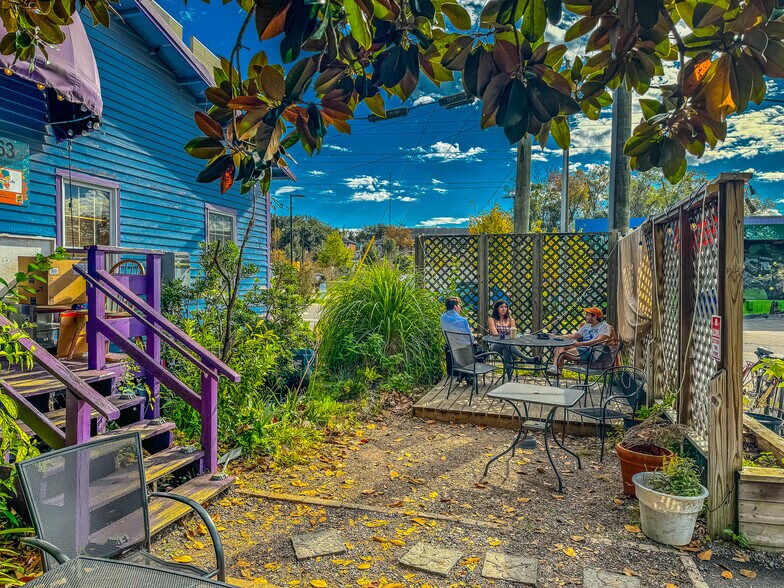 More Photos Of 661-663 Industrial Dr, Tallahassee Warehouse For Lease