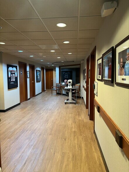 More Photos Of 860 E Swedesford Rd, Wayne Medical For Sale