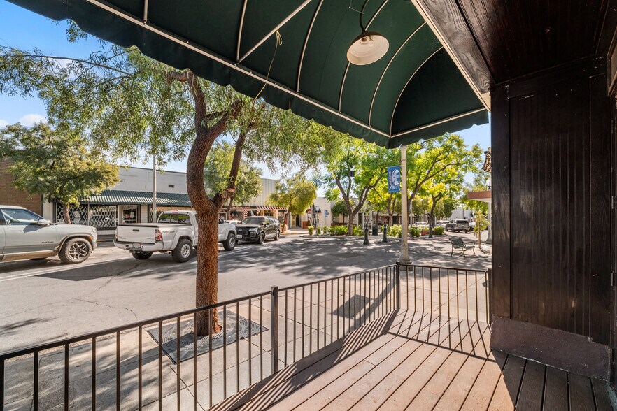 More Photos Of 281 N 2nd Ave, Upland Restaurant For Lease