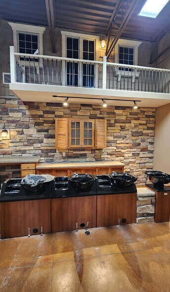 More Photos Of 1731-1759 17th Ave E, Shakopee Storefront For Lease