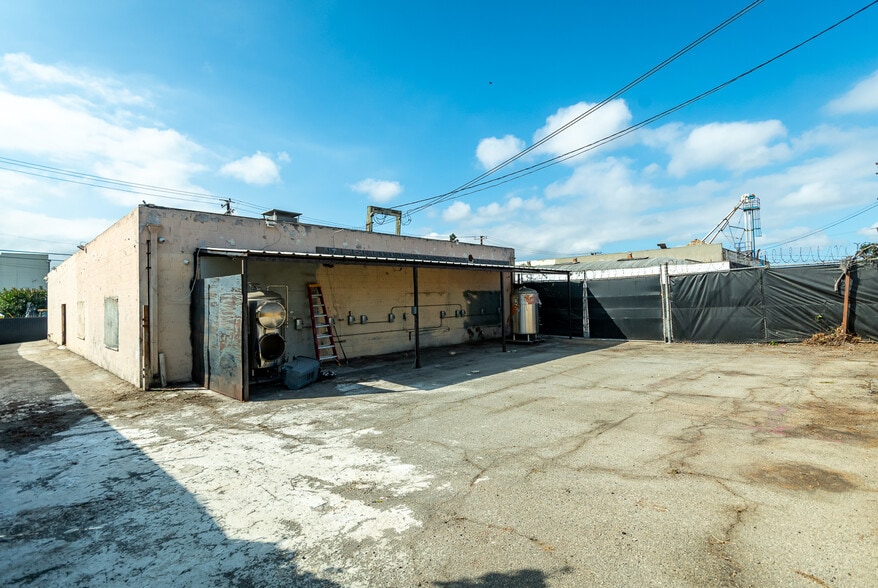 More Photos Of 515 E Rosecrans Ave, Gardena Warehouse For Sale