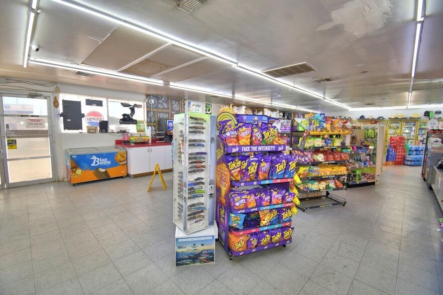 More Photos Of 16311 Highway 27, Lake Wales Service Station For Sale