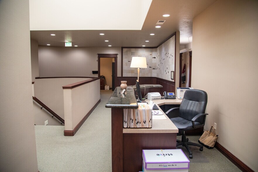 More Photos Of 1191 E Iron Eagle Dr, Eagle Loft Creative Space For Sale