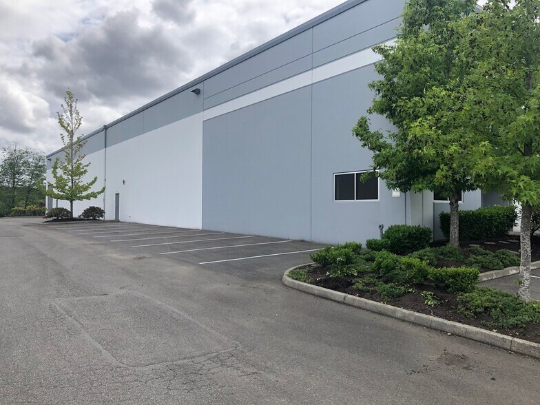 More Photos Of 1028 4th St SW, Auburn Warehouse For Lease
