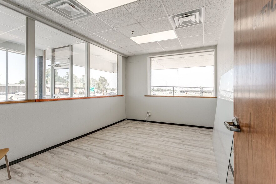 More Photos Of 3500 NW 39th St, Oklahoma City Office For Sale