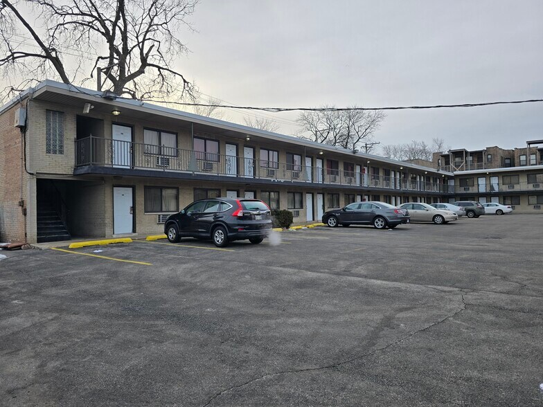 More Photos Of 6535 S King Dr, Chicago Hotel For Sale