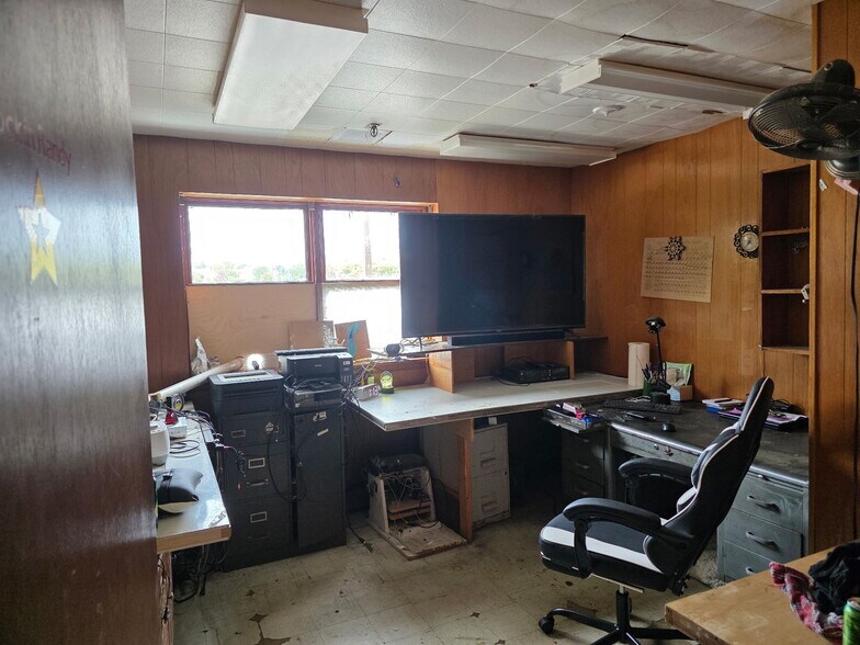 More Photos Of 1223 New York Ave, Sheboygan Industrial For Sale