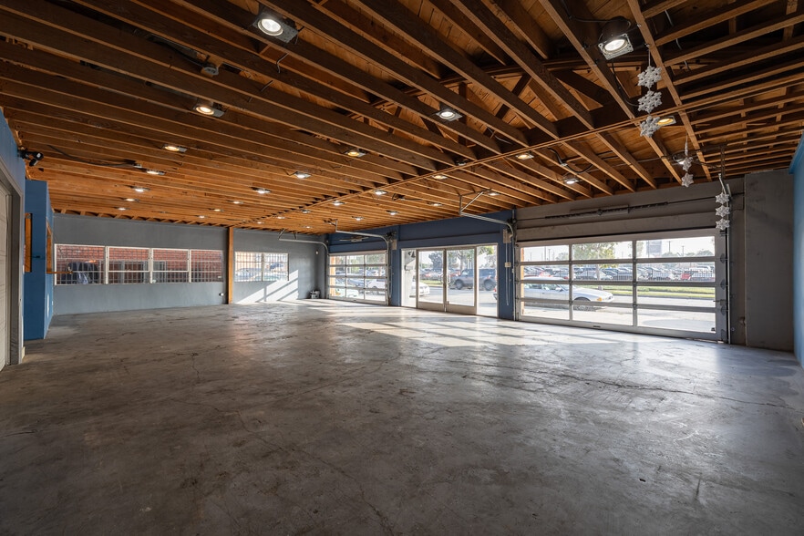 More Photos Of 821 W Olive St, Inglewood Warehouse For Lease