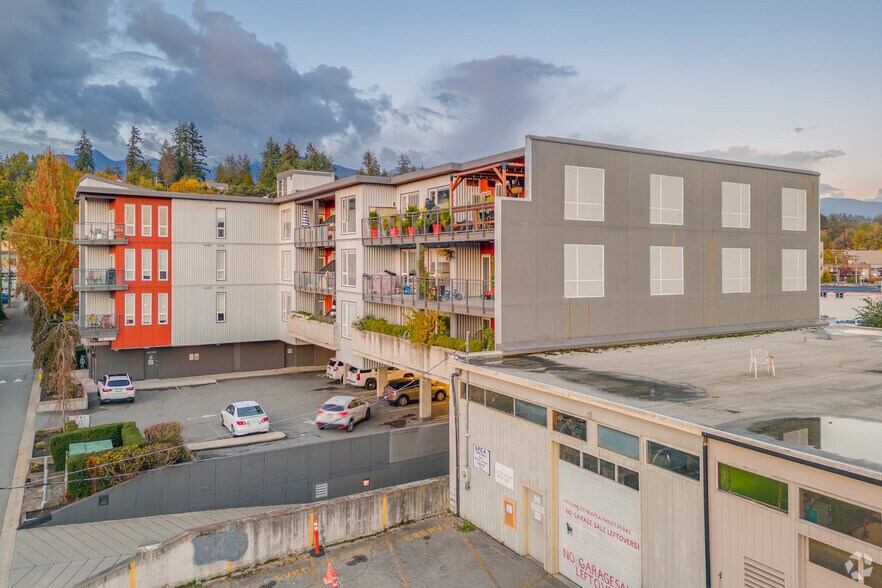 More Photos Of 1209 16th St W, North Vancouver Apartments For Lease