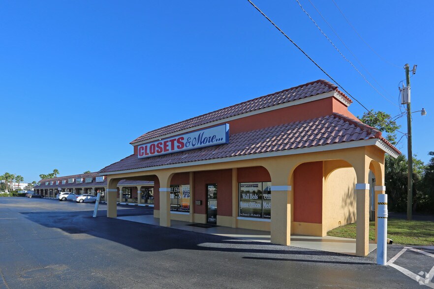 More Photos Of 2301-2331 NW Federal Hwy, Stuart Storefront Retail Office For Lease