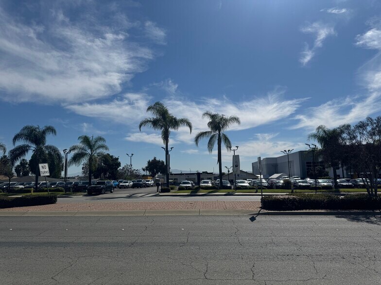 Primary Photo Of 4963 Holt Blvd, Montclair Auto Dealership For Sale