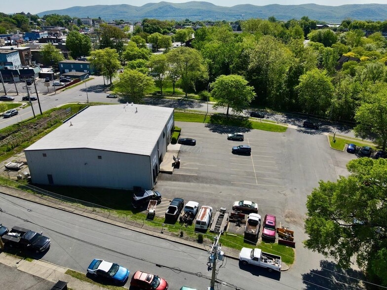 Primary Photo Of 2 Little Britain Rd, Newburgh Warehouse For Sale