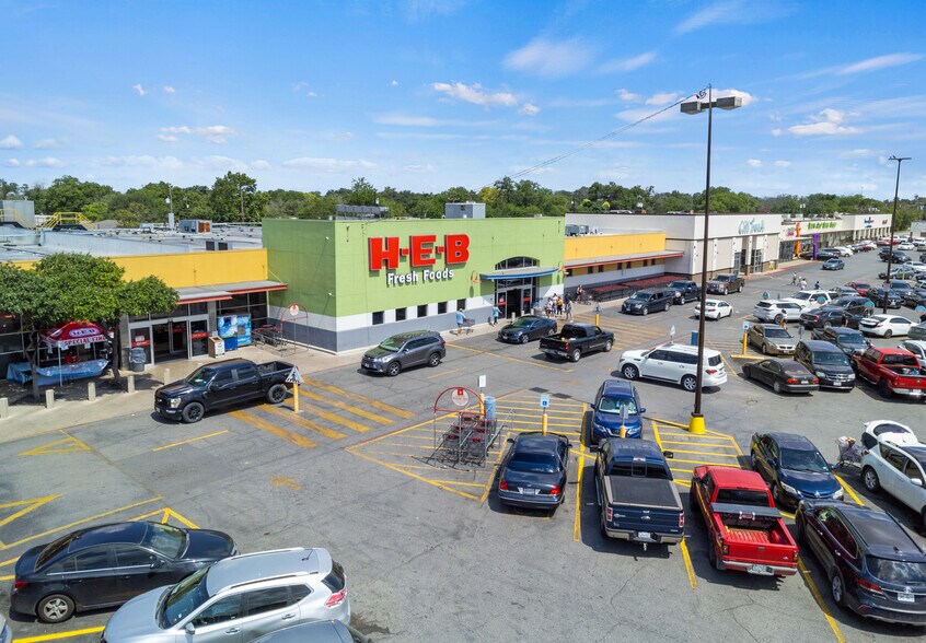 Primary Photo Of 907-1015 S WW White Rd, San Antonio Freestanding For Lease