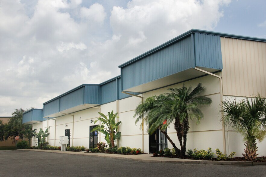 More Photos Of 1376 Turnbull Bay Rd, New Smyrna Beach Warehouse For Lease