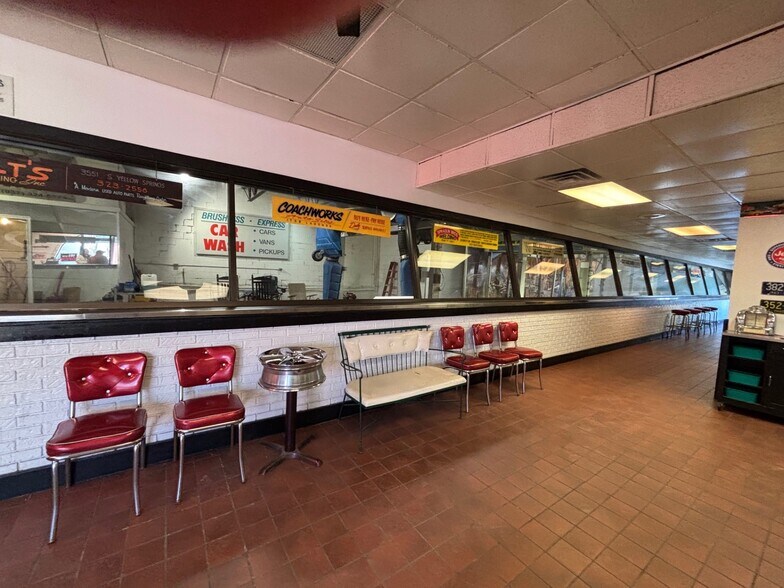 More Photos Of 927 W Columbia St, Springfield Carwash For Sale