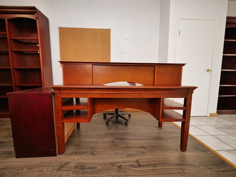 More Photos Of 1927-1929 Taraval St, San Francisco Apartments For Lease