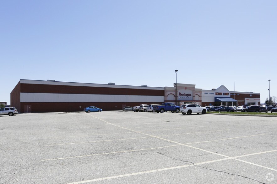 More Photos Of 555-805 Center Dr NW, Grand Rapids Unknown For Lease