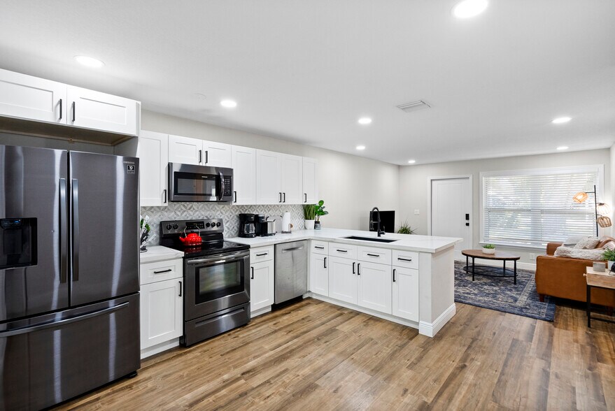 More Photos Of 2456 SW Hideaway Ln, Stuart Apartments For Sale