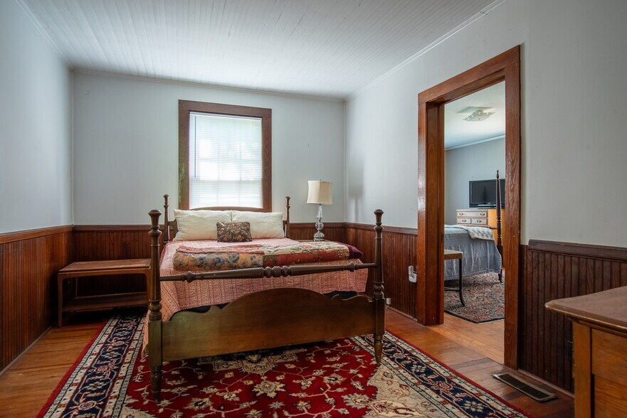 More Photos Of , Kings Mountain Unknown For Sale