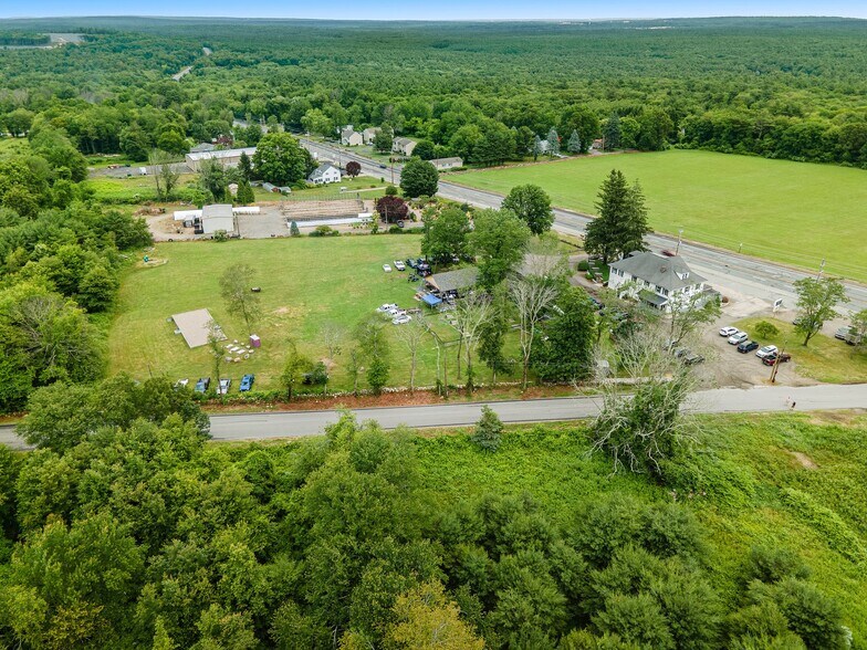 More Photos Of 809 Nooseneck Hill Rd, West Greenwich Restaurant For Sale