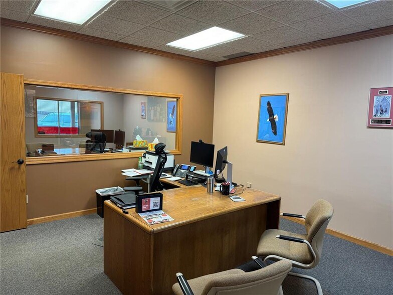 More Photos Of 540 25th Ave N, Saint Cloud Office For Sale
