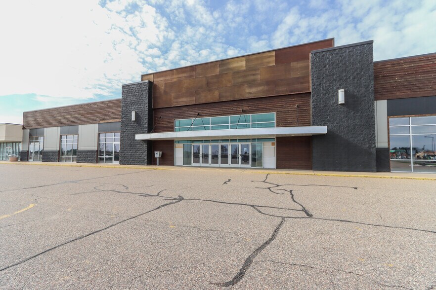 More Photos Of 1784-1794 Plover Rd, Plover Unknown For Lease