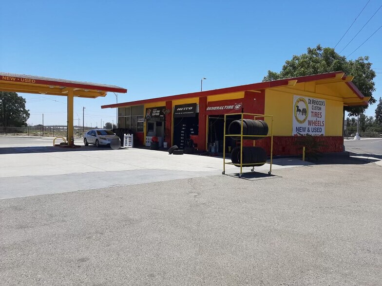 More Photos Of 2121 H St, Fresno Auto Repair For Sale