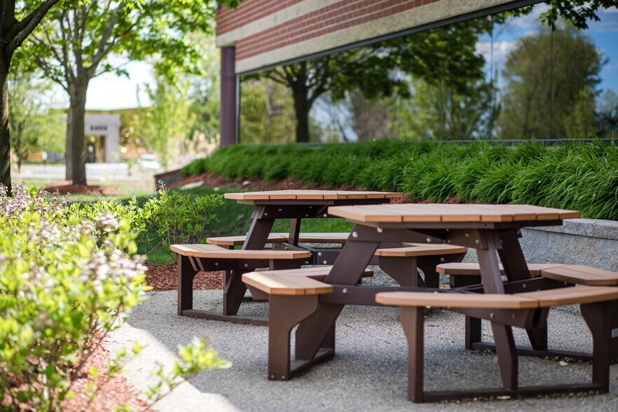 More Photos Of 880 Technology Dr, Ann Arbor Light Distribution For Lease