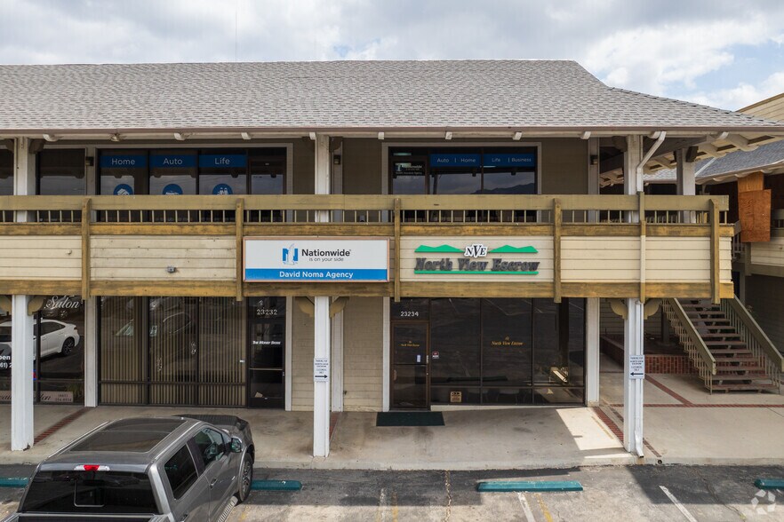 More Photos Of 23226-23254 Lyons Ave, Newhall Storefront Retail Office For Sale