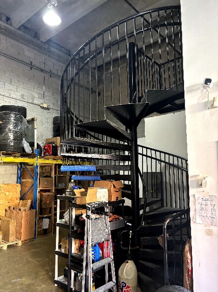 More Photos Of 6020 NW 99th Ave, Doral Industrial For Sale