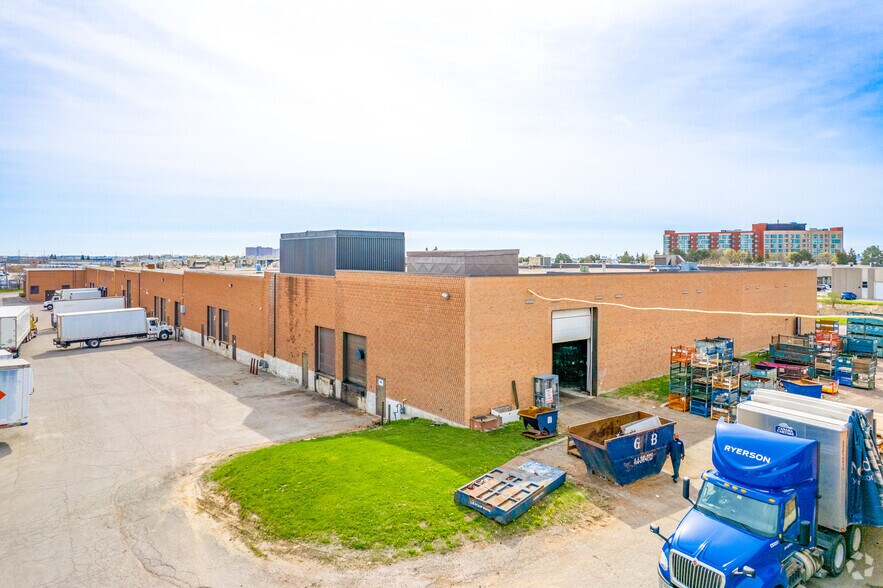 More Photos Of 40 Tiffield Rd, Toronto Warehouse For Lease