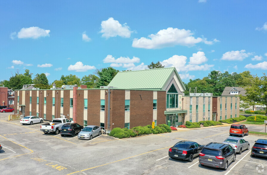 Primary Photo Of 310 Main St, Toms River Medical For Sale