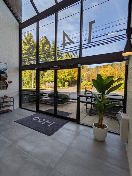 More Photos Of 1466 Main St, Waltham Office For Sale