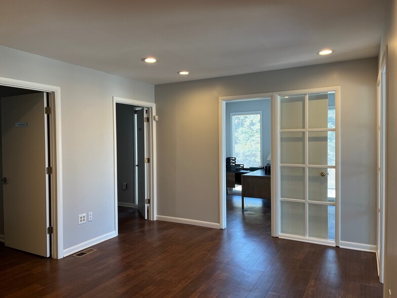 More Photos Of 3 Brendenwood Dr, Voorhees Medical For Sale