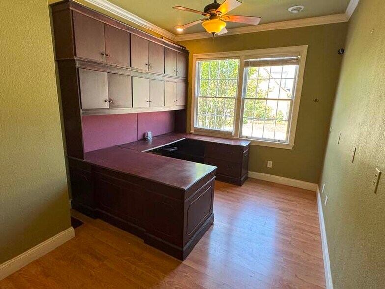 More Photos Of 308 W Poinsett St, Greer Office Residential For Sale