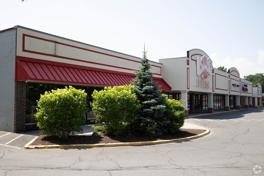 Primary Photo Of 1400-1450 Altamont Ave, Schenectady Storefront For Lease
