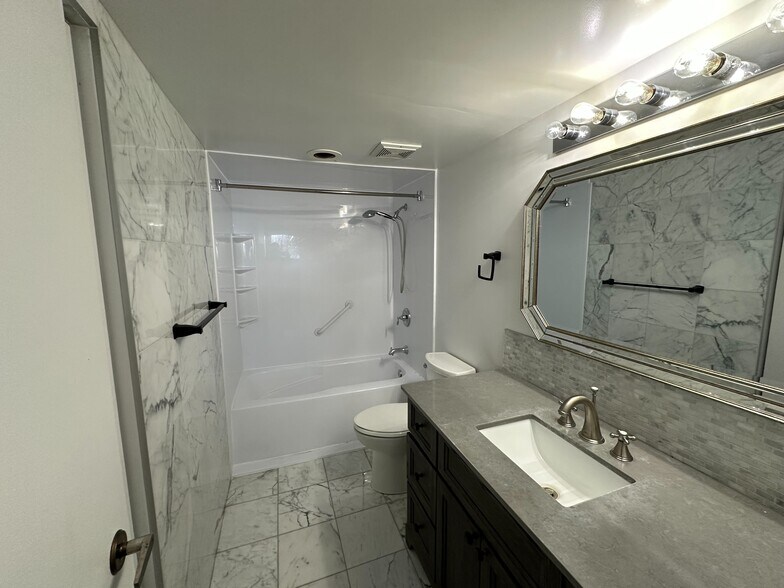 More Photos Of 375 King St N, Waterloo Apartments For Sale