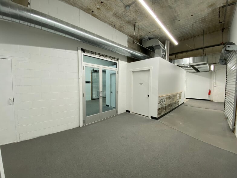 More Photos Of 615 S Front St, Mankato Storefront Retail Office For Lease